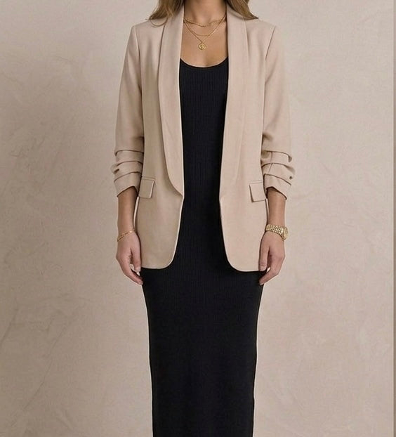 Blazer avec manches froncées beige ou lilas